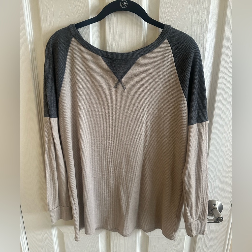 Vici Women’s Oversized Crewneck long sleeve